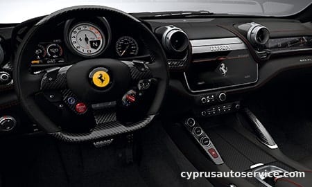 FERRARI GTC4 LUSSO T