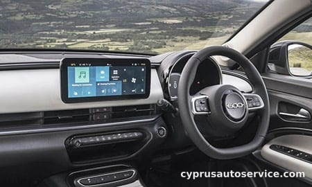 FIAT 600 HYBRID NERO CINEMA