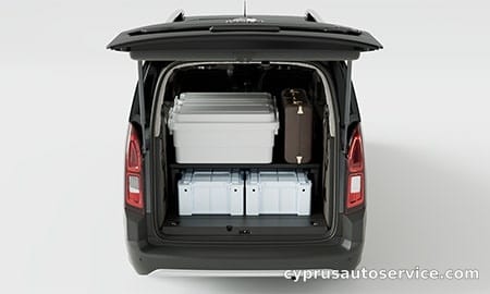 FIAT DOBLO MAXI 5 BLACK EDITION