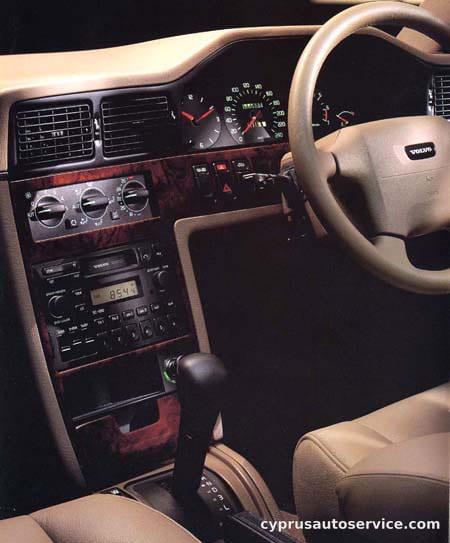 VOLVO 960 3.0