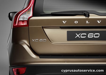VOLVO XC60 T6 R-DESIGN