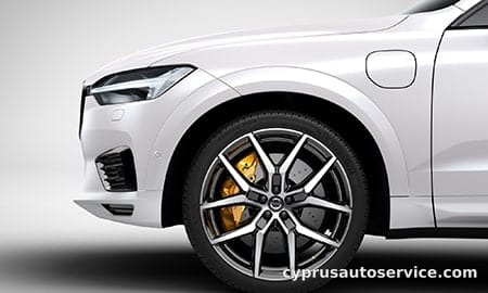 VOLVO XC60 T8 POLESTAR ENGINEERED
