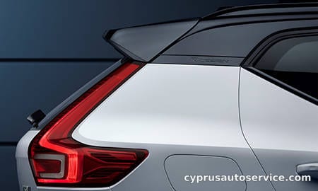 VOLVO XC40 T5 AWD R-DESIGN