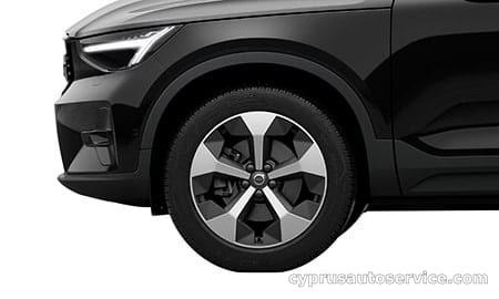 VOLVO XC40 ULTIMATE B4 AWD DARK EDITION