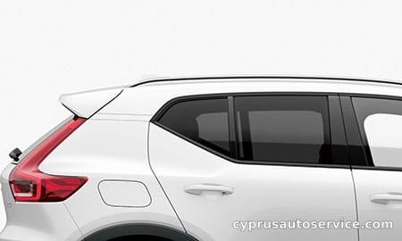 VOLVO XC40 ESSENTIAL B3 SELECTION