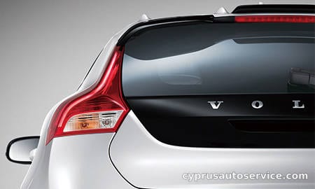 VOLVO V40 R-DESIGN CARBON EDITION