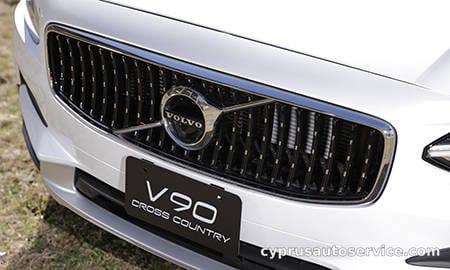 VOLVO V90 CROSS COUNTRY D4 AWD MOMENTUM