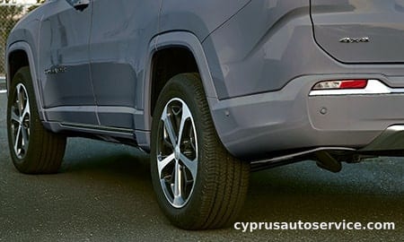 CHRYSLER JEEP JEEP COMMANDER OVERLAND