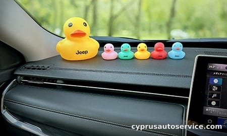 CHRYSLER JEEP JEEP COMMANDER FREEDOM EDITION