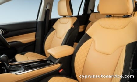 CHRYSLER JEEP JEEP COMMANDER TRACK EDITION