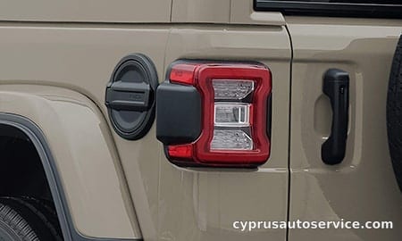 CHRYSLER JEEP JEEP WRANGLER UNLIMITED LIMITED EDITION WITH SUNRIDER FLIP TOP FOR HARDTOP