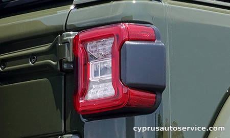 CHRYSLER JEEP JEEP WRANGLER UNLIMITED SAHARA SKY ONE TOUCH POWER TOP