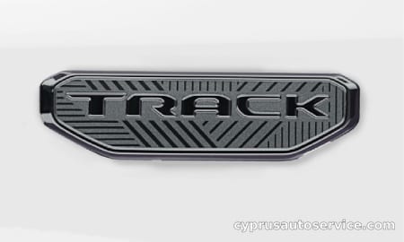 CHRYSLER JEEP JEEP COMPASS TRACK EDITION