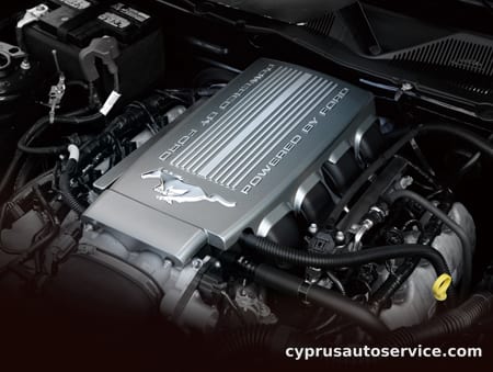 FORD MUSTANG V6 COUPE PREMIUM