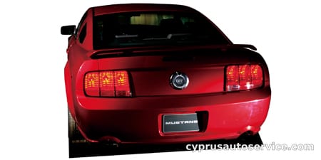 FORD MUSTANG V6 COUPE PREMIUM