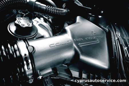 FORD MUSTANG V6 COUPE PREMIUM