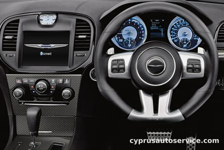 CHRYSLER 300 SRT 8