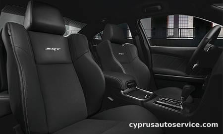 CHRYSLER 300 SRT 8