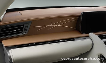 LEXUS LC500 CONVERTIBLE PINNACLE