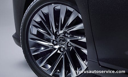 LEXUS ES300H GRACEFUL ESCORT
