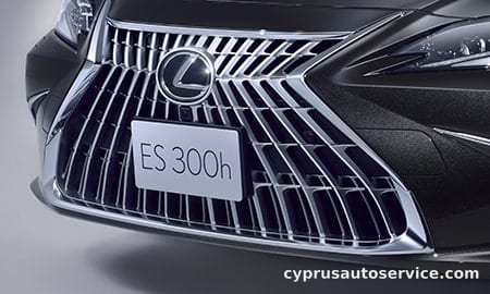 LEXUS ES300H GRACEFUL ESCORT