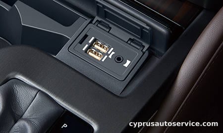 LEXUS ES300H VERSION L