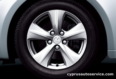 LEXUS IS300H F SPORT