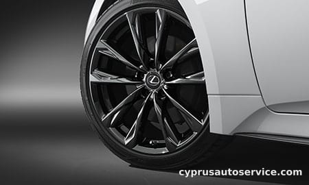 LEXUS IS300H F SPORT MODE BLACK S