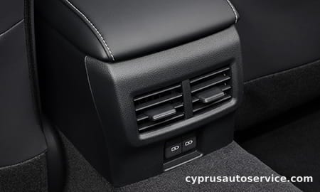 LEXUS IS300H VERSION L