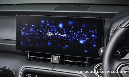 LEXUS IS300H VERSION L