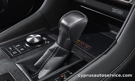 LEXUS IS300H F SPORT MODE BLACK V