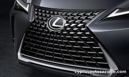 LEXUS UX200