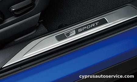 LEXUS UX300H VERSION L