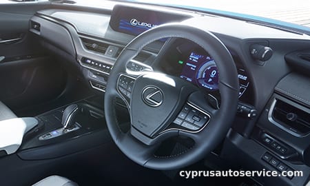 LEXUS UX300E VERSION L