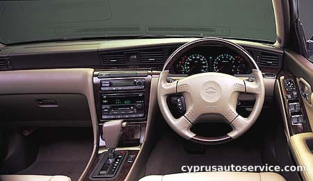 NISSAN LAUREL 25MEDALIST L FOUR