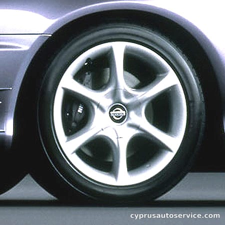 NISSAN SKYLINE 25GT TURBO