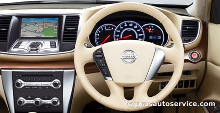 NISSAN TEANA 250XV