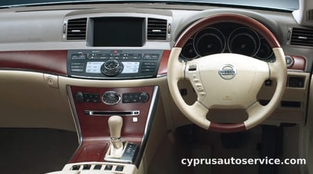 NISSAN FUGA 250XV VIP