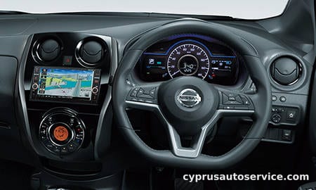 NISSAN NOTE E-POWER MEDALIST FOUR BLACK ARROW