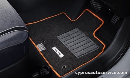 NISSAN NOTE X FOUR BEAMS EDITION