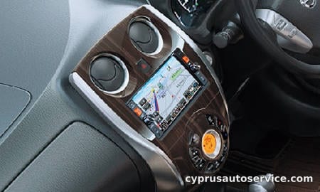 NISSAN NOTE X DIG-S BLANC NACHURU INTERIOR