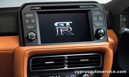 NISSAN GTR PREMIUM EDITION
