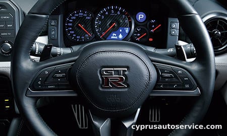 NISSAN GTR PURE EDITION