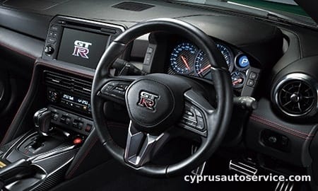 NISSAN GTR TRACK EDITION ENGINEERED BY NISMO T-SPEC