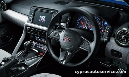 NISSAN GTR PREMIUM EDITION