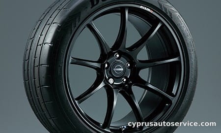 NISSAN GTR PURE EDITION