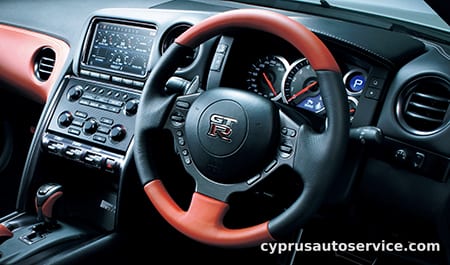 NISSAN GTR PREMIUM EDITION