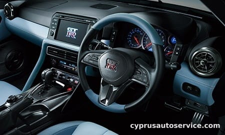 NISSAN GTR PREMIUM EDITION