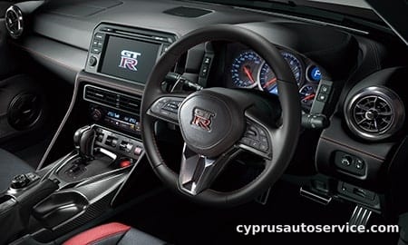 NISSAN GTR BLACK EDITION