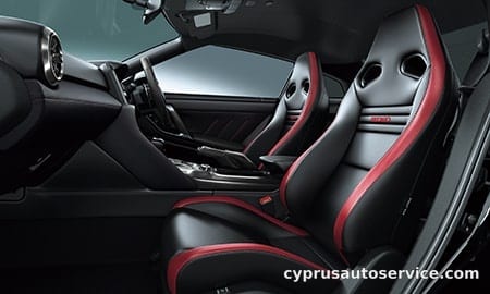 NISSAN GTR BLACK EDITION